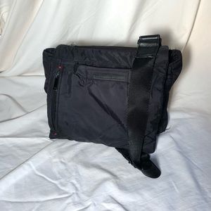 Puffy crossbody travel bag
